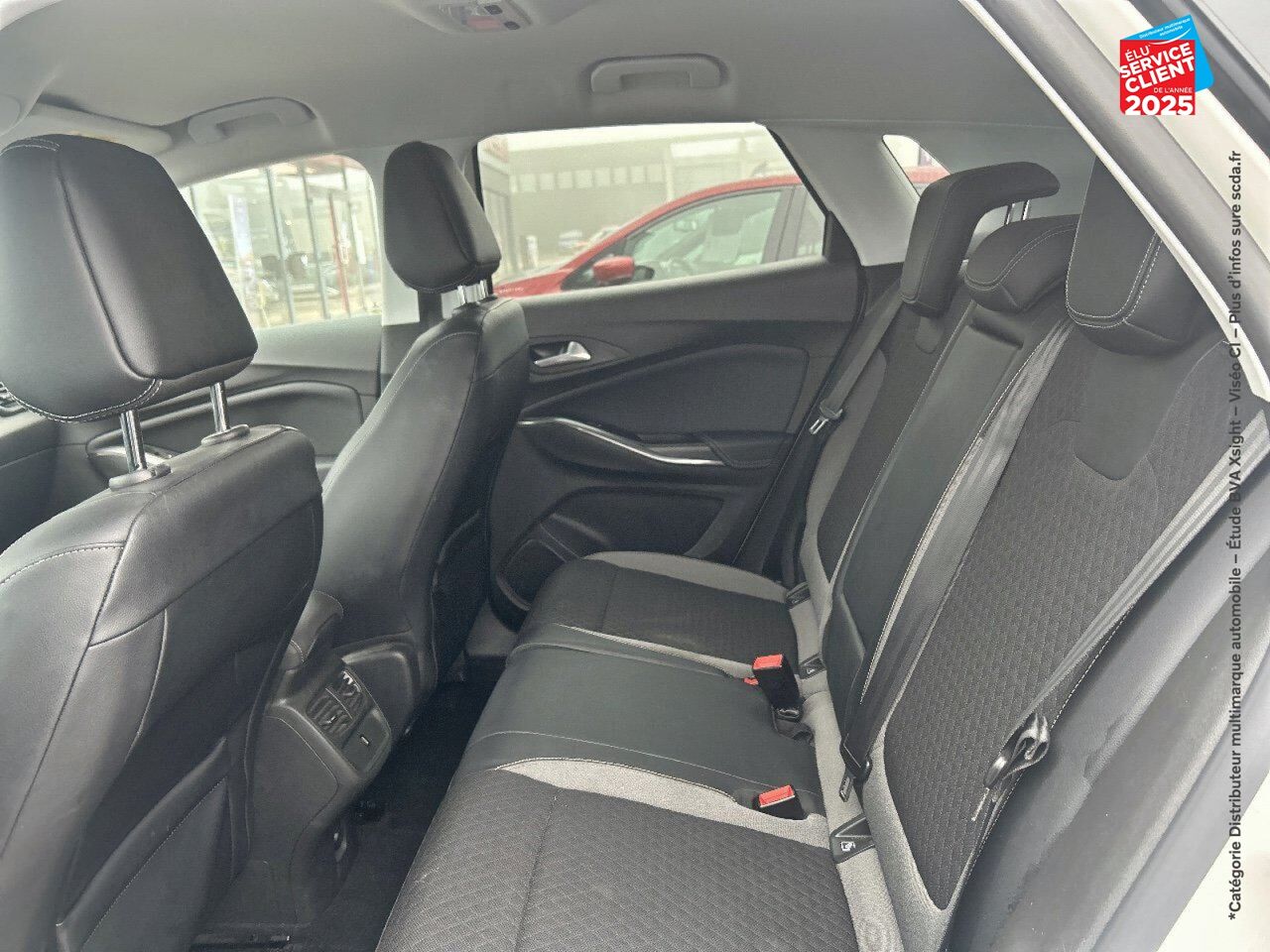 Véhicule d'occasion OPEL GRANDLAND X 1.2 TURBO 130CH ECOTEC BUSINESS EDITION chez Opel Charleville