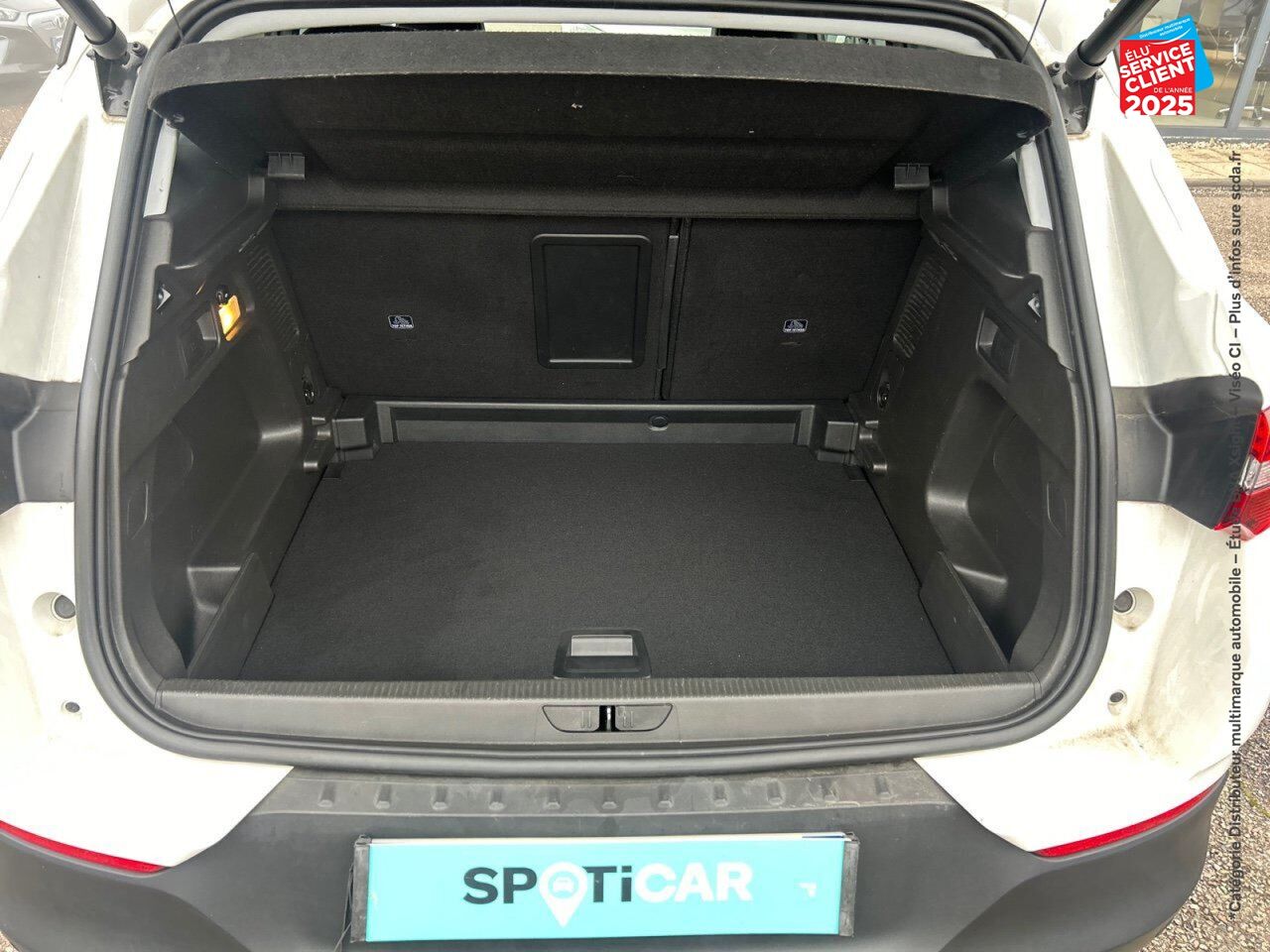 Véhicule d'occasion OPEL GRANDLAND X 1.2 TURBO 130CH ECOTEC BUSINESS EDITION chez Opel Charleville