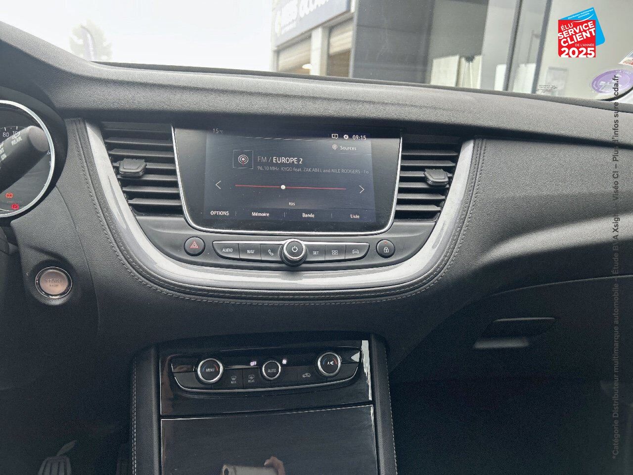 Véhicule d'occasion OPEL GRANDLAND X 1.2 TURBO 130CH ECOTEC BUSINESS EDITION chez Opel Charleville