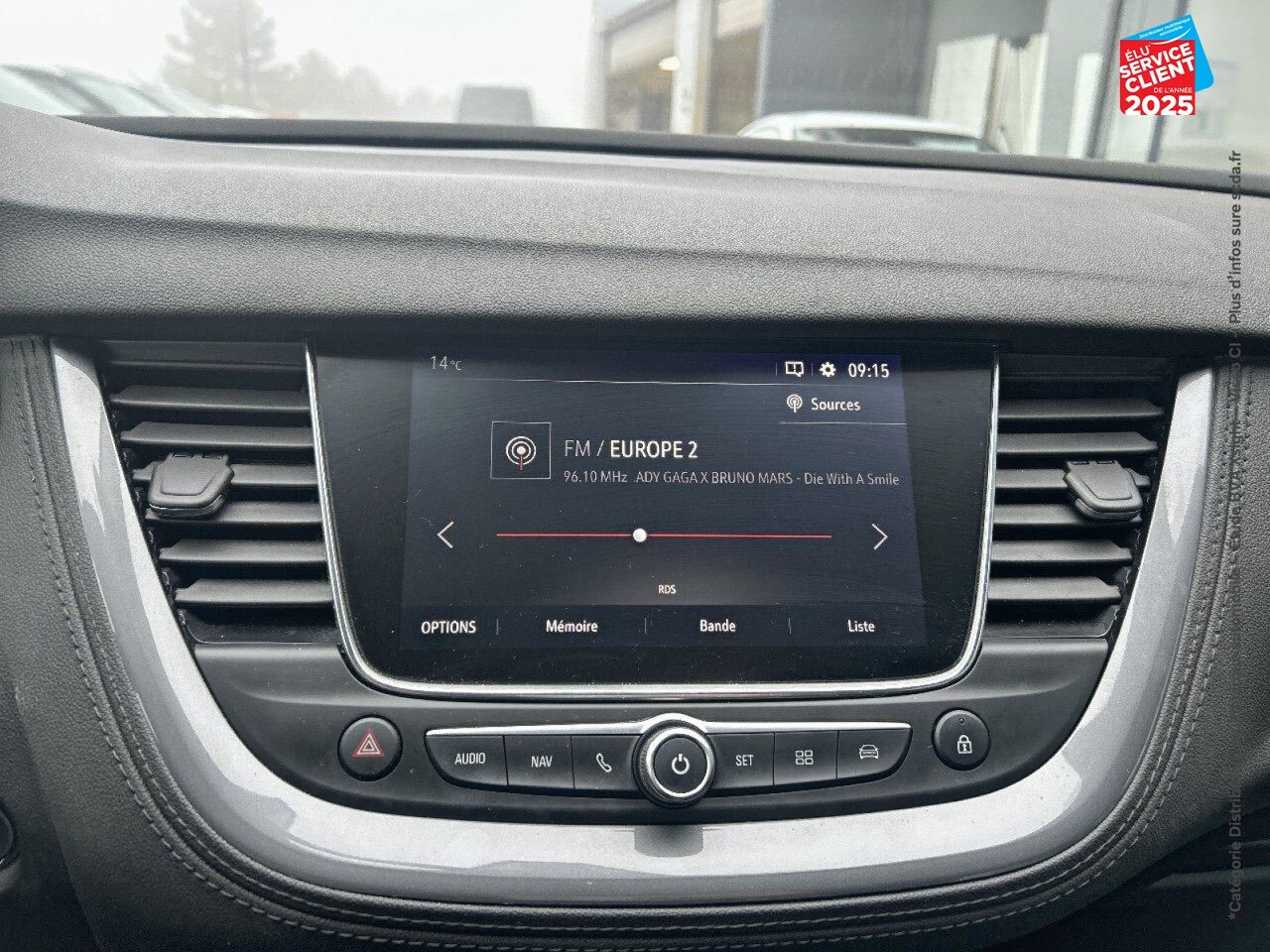 Véhicule d'occasion OPEL GRANDLAND X 1.2 TURBO 130CH ECOTEC BUSINESS EDITION chez Opel Charleville