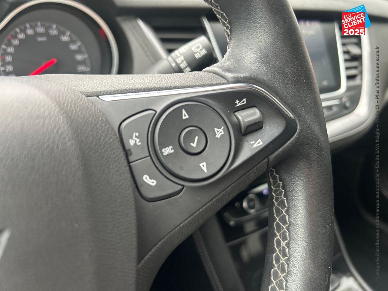 Véhicule d'occasion OPEL GRANDLAND X 1.2 TURBO 130CH ECOTEC BUSINESS EDITION chez Opel Charleville