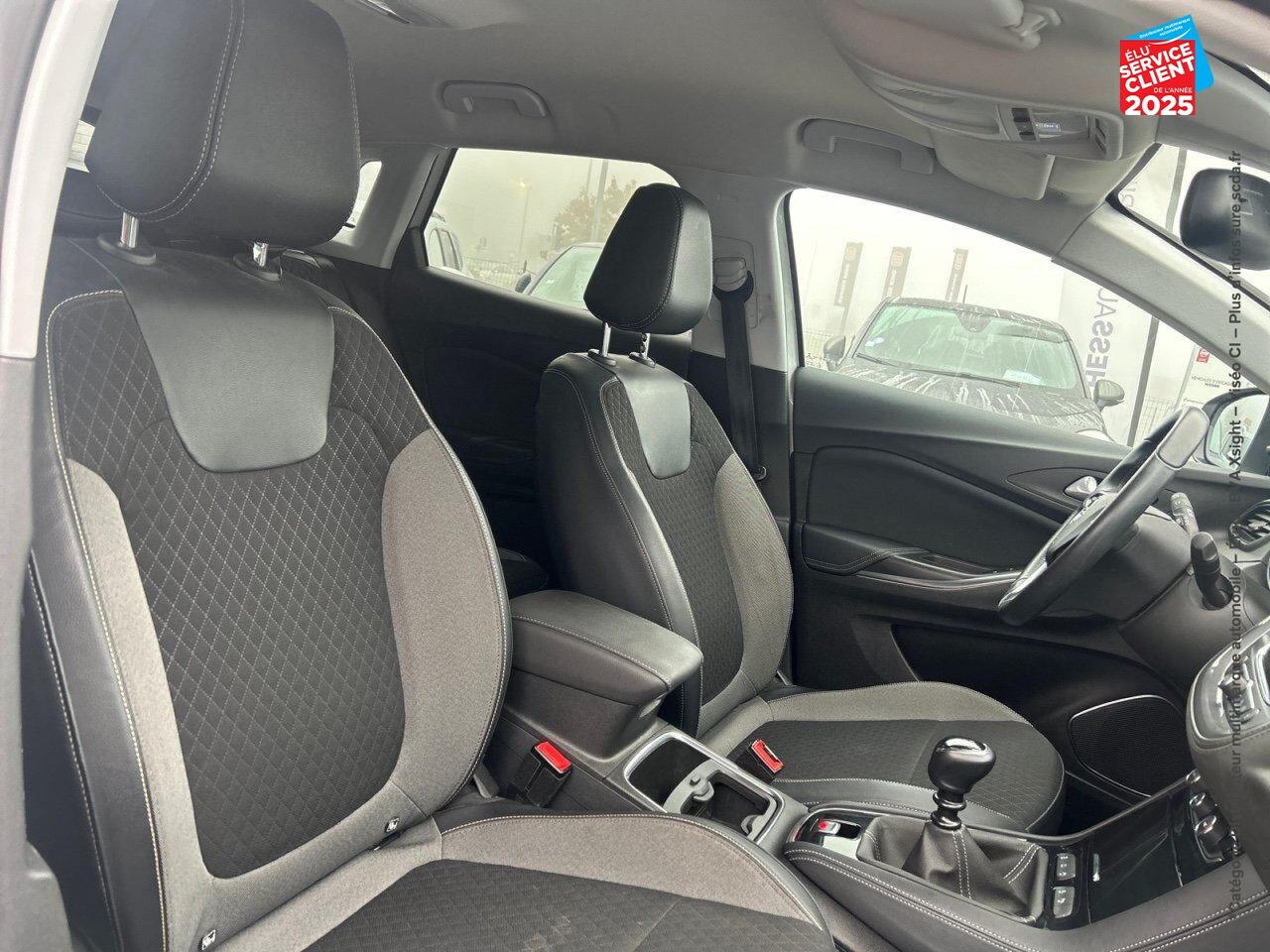 Véhicule d'occasion OPEL GRANDLAND X 1.2 TURBO 130CH ECOTEC BUSINESS EDITION chez Opel Charleville