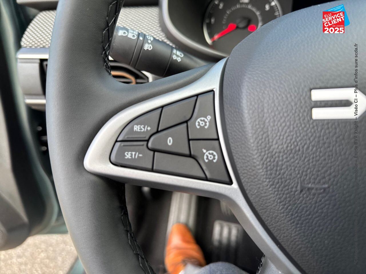 Véhicule neuf DACIA SANDERO 1.0 ECO-G 100CH EXPRESSION -24 chez Renault Saint-Louis