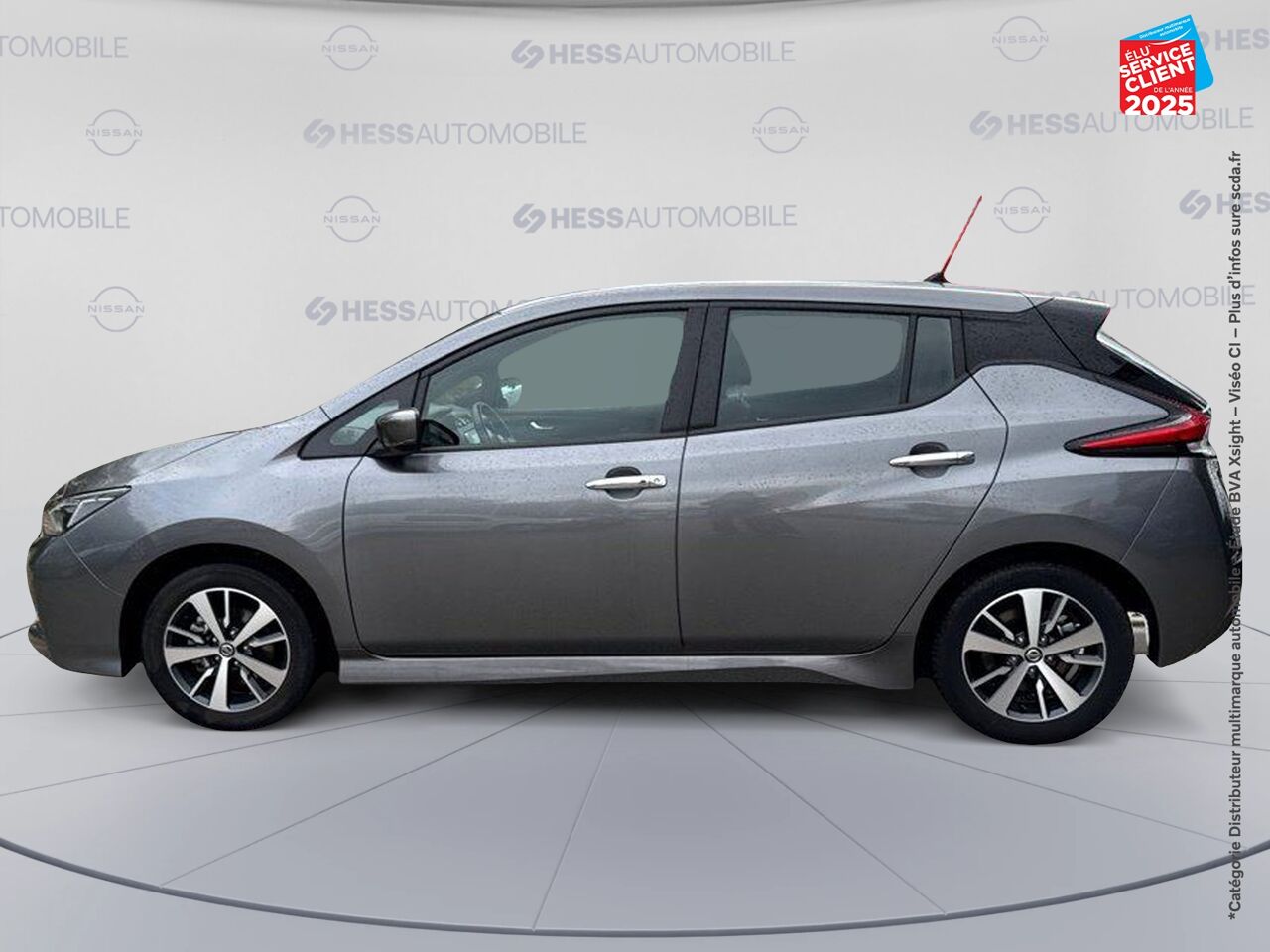 Véhicule d'occasion NISSAN LEAF 150CH 40KWH ACENTA 21.5 chez Toyota Verdun