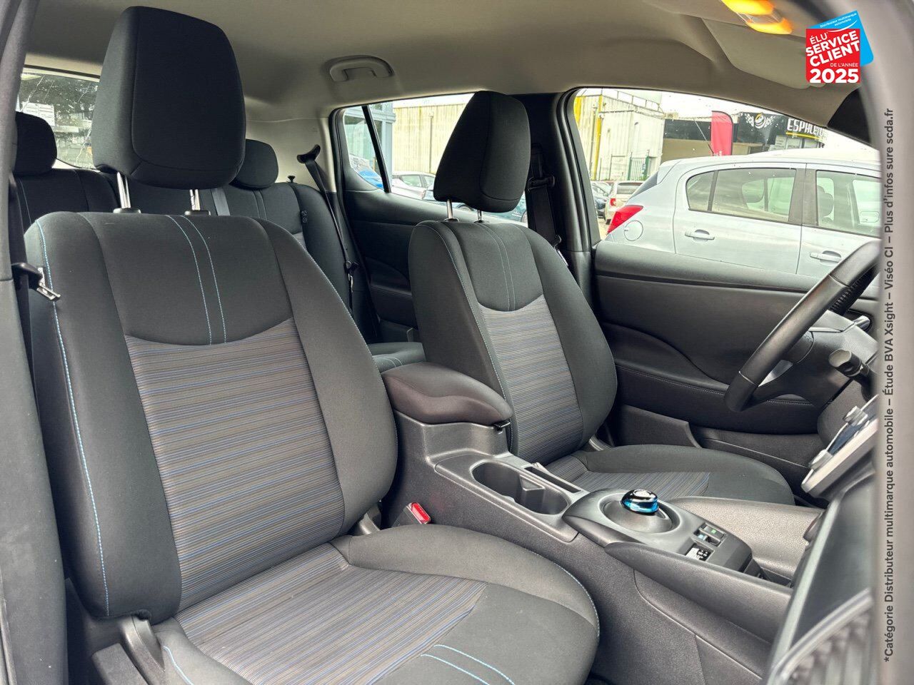 Véhicule d'occasion NISSAN LEAF 150CH 40KWH ACENTA 21.5 chez Toyota Verdun