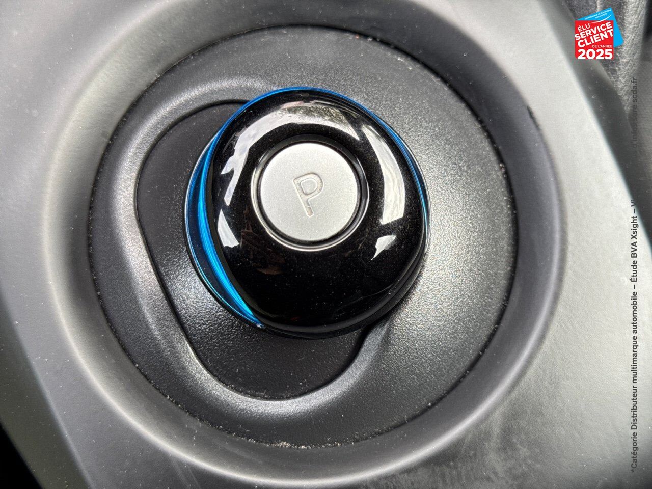 Véhicule d'occasion NISSAN LEAF 150CH 40KWH ACENTA 21.5 chez Toyota Verdun