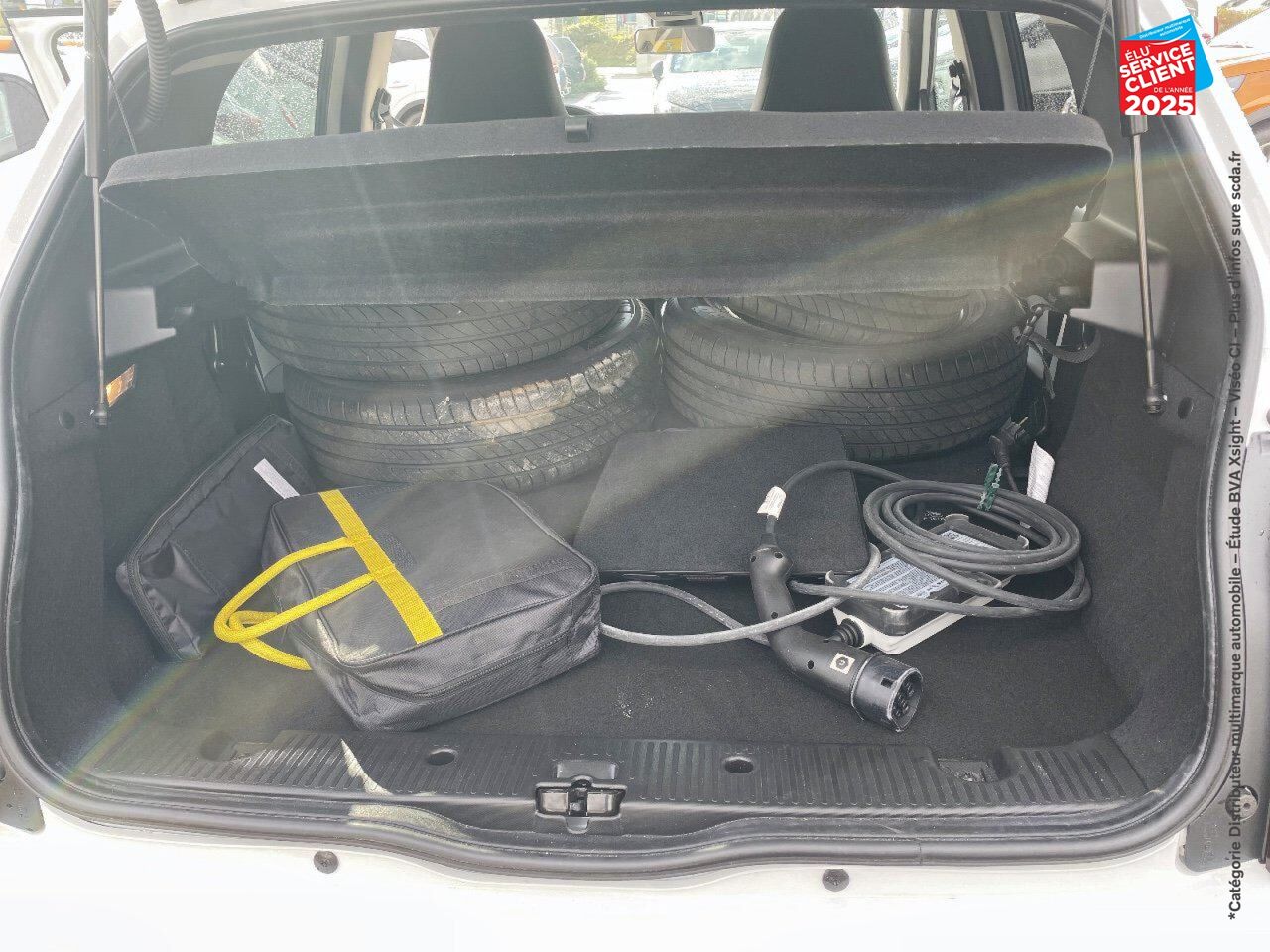 Véhicule d'occasion RENAULT TWINGO E-TECH ELECTRIC TECHNO R80 ACHAT INTEGRAL chez Renault Colmar