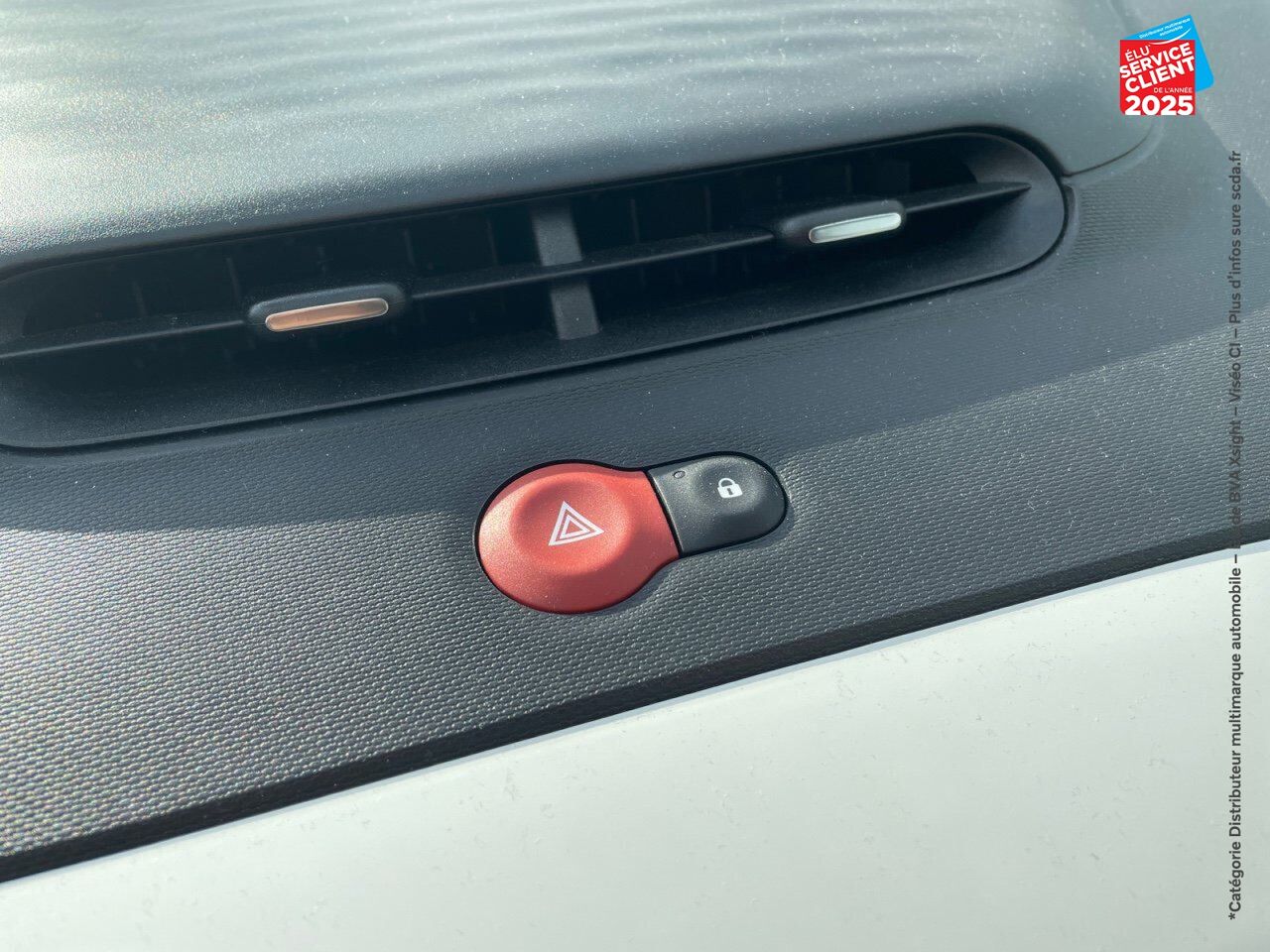 Véhicule d'occasion RENAULT TWINGO E-TECH ELECTRIC TECHNO R80 ACHAT INTEGRAL chez Renault Colmar