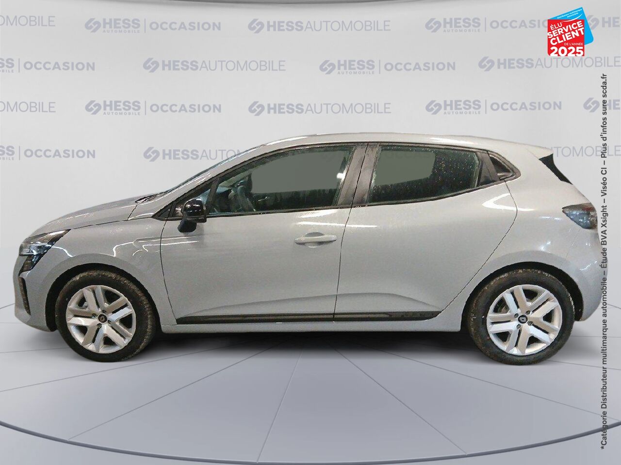 Véhicule d'occasion RENAULT CLIO 1.6 E-TECH 145CH FULL HYBRID EVOLUTION - 24 chez Opel Verdun