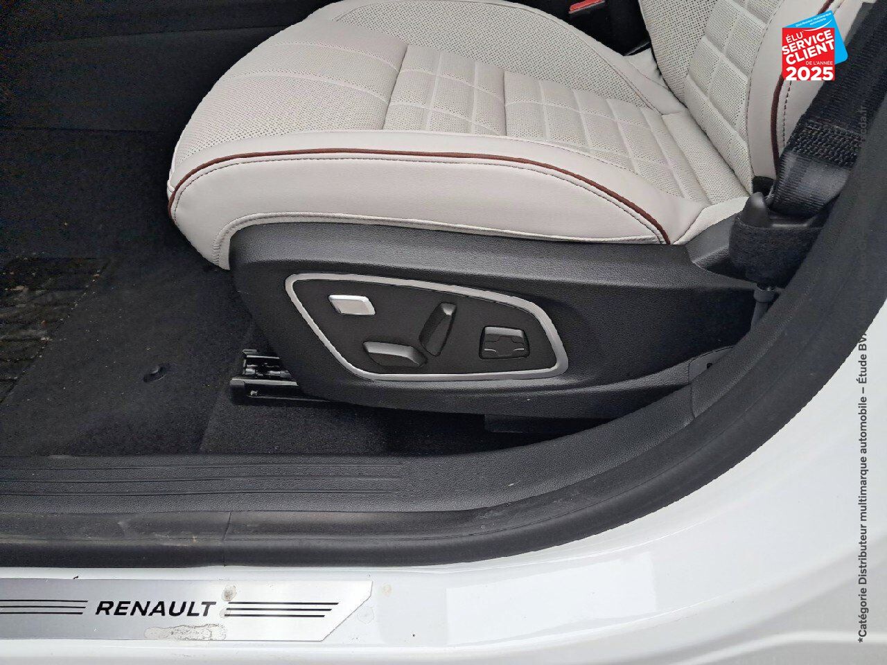 Véhicule d'occasion RENAULT ESPACE 1.2 E-TECH FULL HYBRID 200CH ICONIC 7 PLACES chez Toyota Saint Dizier