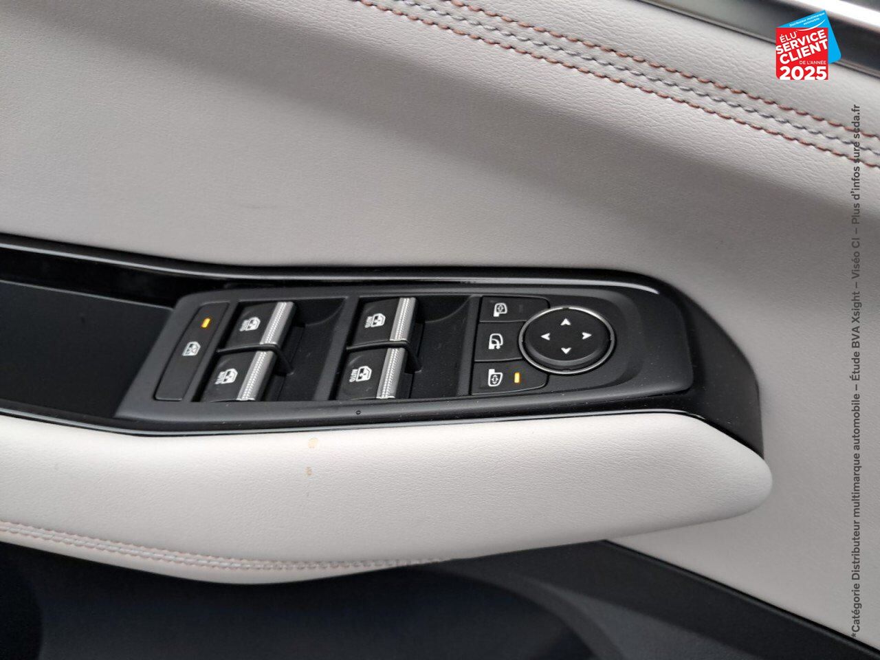 Véhicule d'occasion RENAULT ESPACE 1.2 E-TECH FULL HYBRID 200CH ICONIC 7 PLACES chez Toyota Saint Dizier