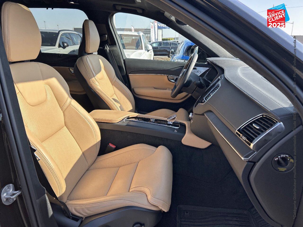 Véhicule d'occasion VOLVO XC90 T8 AWD 310 + 145CH ULTIMATE STYLE DARK GEARTRONIC TOUVRANT SIEGES CHAUF/VENTIL/CUIR VOLANT CHAU chez Renault Sélestat