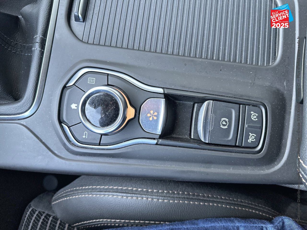 Véhicule d'occasion RENAULT TALISMAN 1.6 DCI 130CH ENERGY INTENS GPS RADAR AV/AR HUD chez Renault Colmar