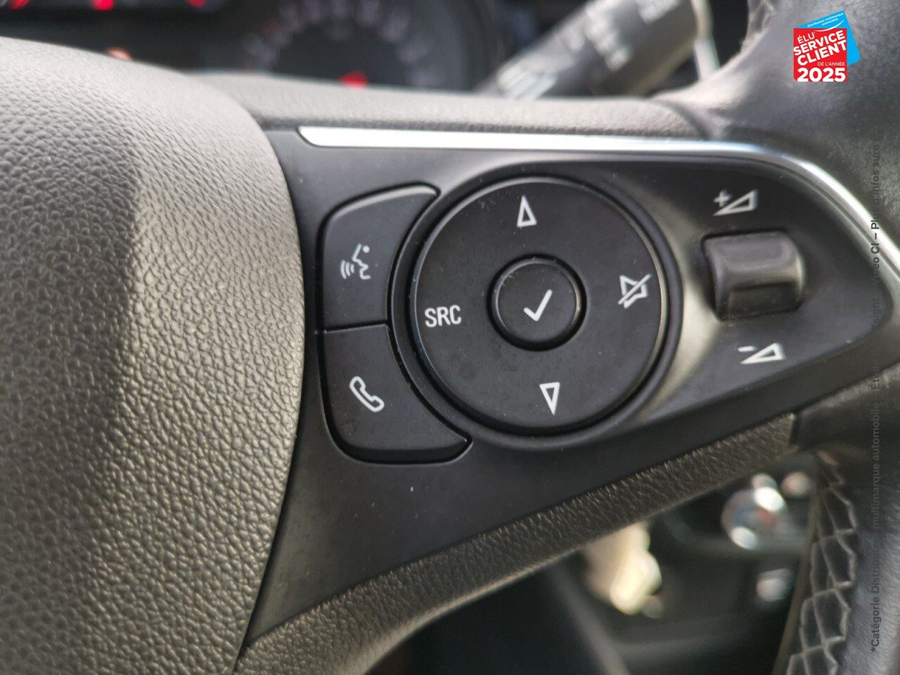 Véhicule d'occasion OPEL CROSSLAND X 1.2 TURBO 110CH DESIGN EDITION EURO 6D-T CAMERA chez Opel Verdun
