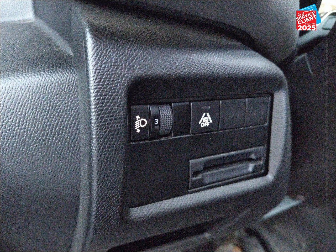 Véhicule d'occasion CITROEN C5 AIRCROSS PURETECH 130CH SS SHINE chez Renault Colmar