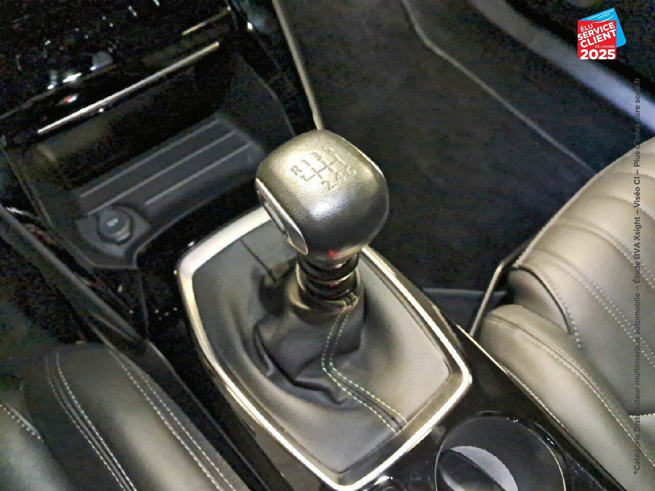 Véhicule d'occasion PEUGEOT 2008 1.2 PURETECH 130CH SS GT chez Toyota Verdun
