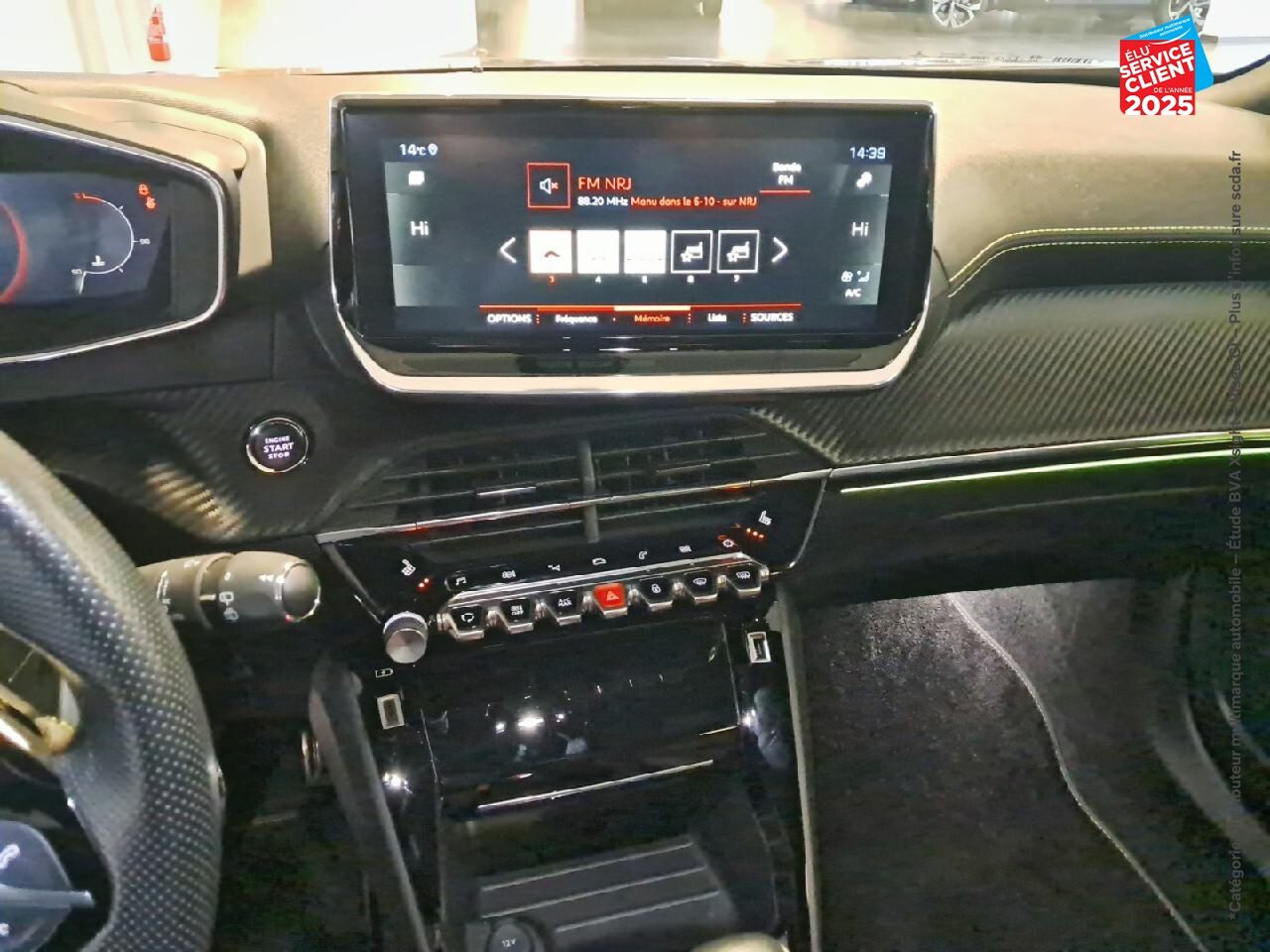 Véhicule d'occasion PEUGEOT 2008 1.2 PURETECH 130CH SS GT chez Toyota Verdun