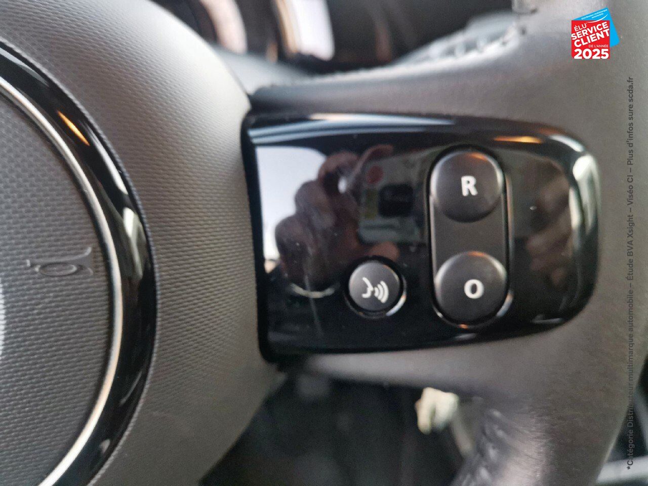 Véhicule d'occasion RENAULT TWINGO E-TECH ELECTRIC URBAN NIGHT R80 ACHAT INTEGRAL - 21MY chez Renault Saint-Louis