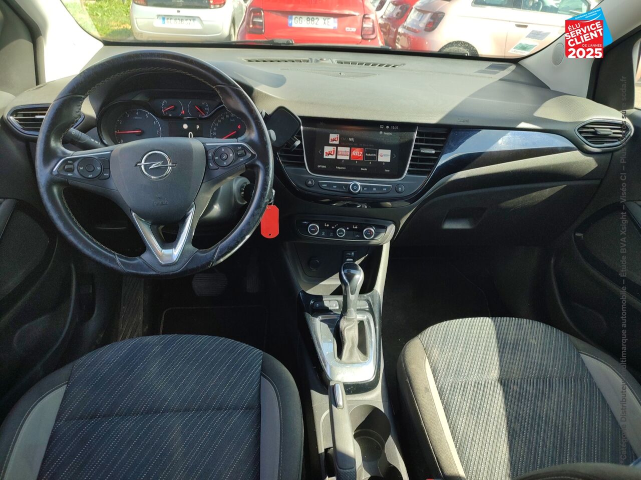 Véhicule d'occasion OPEL CROSSLAND X 1.2 TURBO 110CH DESIGN 120 ANS BVA EURO 6D-T chez Nissan Beaune