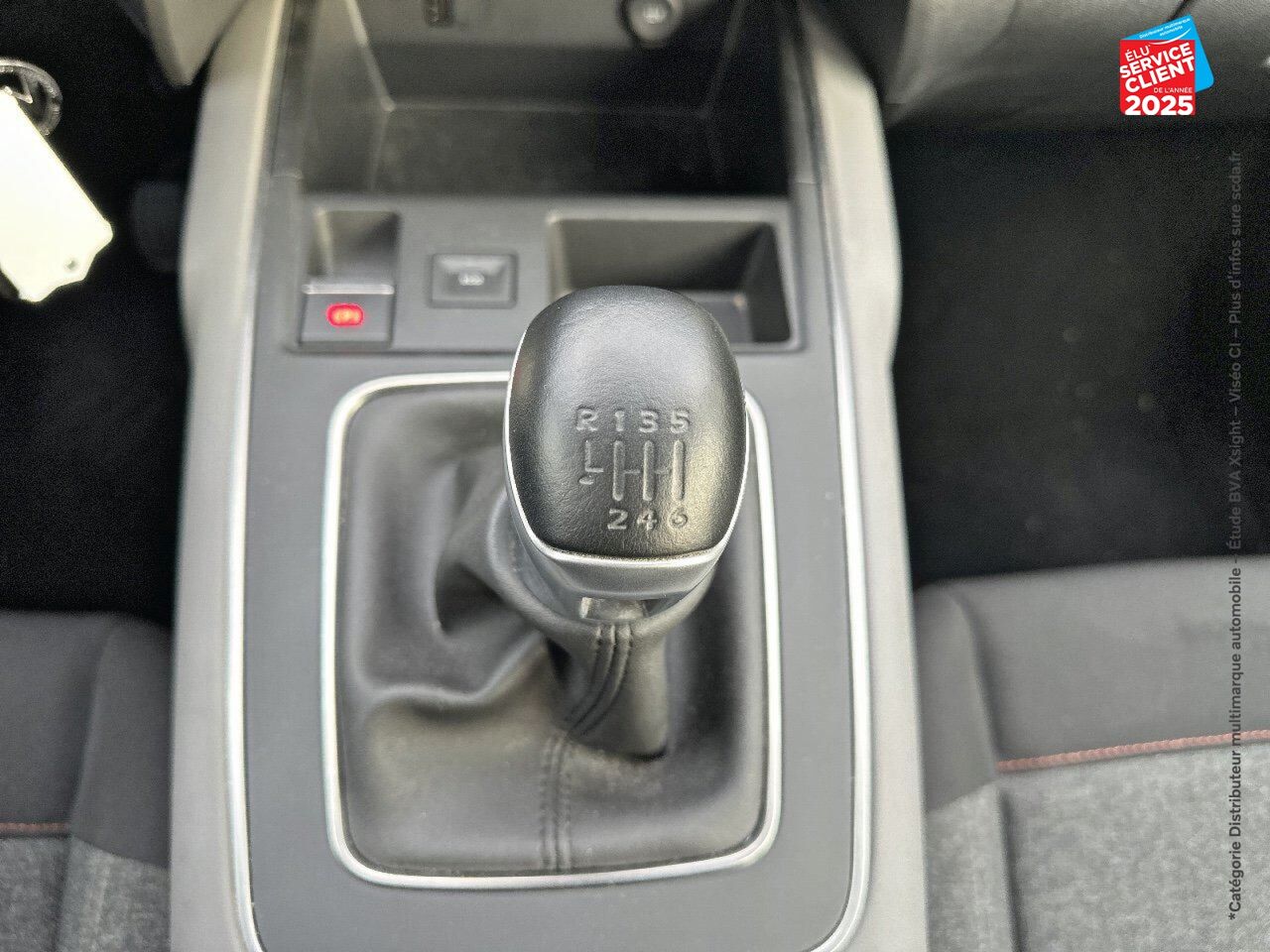 Véhicule d'occasion CITROEN C5 AIRCROSS PURETECH 130CH SS LIVE E6.D-TEMP chez Hyundai Reims