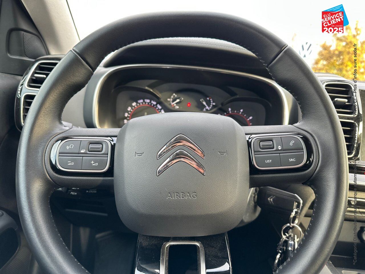 Véhicule d'occasion CITROEN C5 AIRCROSS PURETECH 130CH SS LIVE E6.D-TEMP chez Hyundai Reims