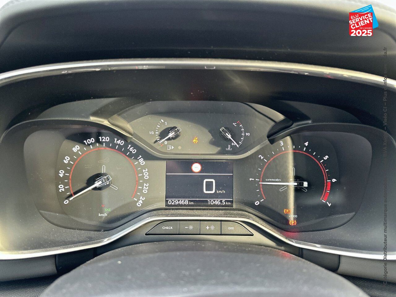 Véhicule d'occasion CITROEN C5 AIRCROSS PURETECH 130CH SS LIVE E6.D-TEMP chez Hyundai Reims