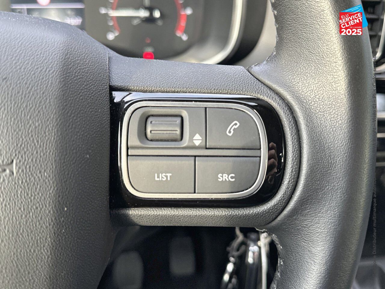 Véhicule d'occasion CITROEN C5 AIRCROSS PURETECH 130CH SS LIVE E6.D-TEMP chez Hyundai Reims