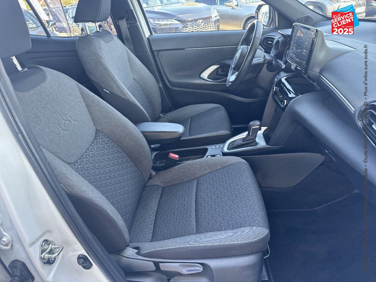 Véhicule d'occasion TOYOTA YARIS CROSS 116H DESIGN MY22 chez Toyota Longwy