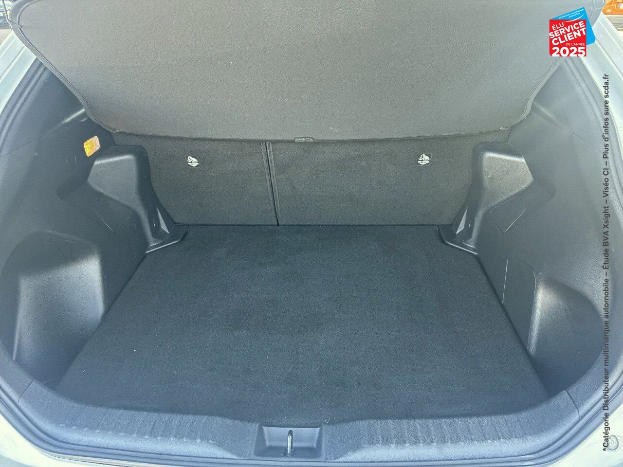Véhicule d'occasion TOYOTA YARIS CROSS 116H DESIGN MY22 chez Toyota Longwy