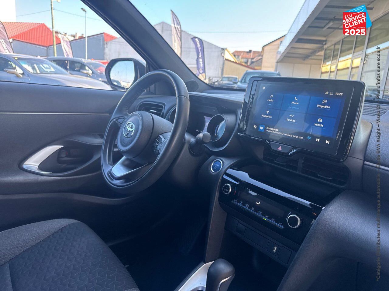 Véhicule d'occasion TOYOTA YARIS CROSS 116H DESIGN MY22 chez Toyota Longwy