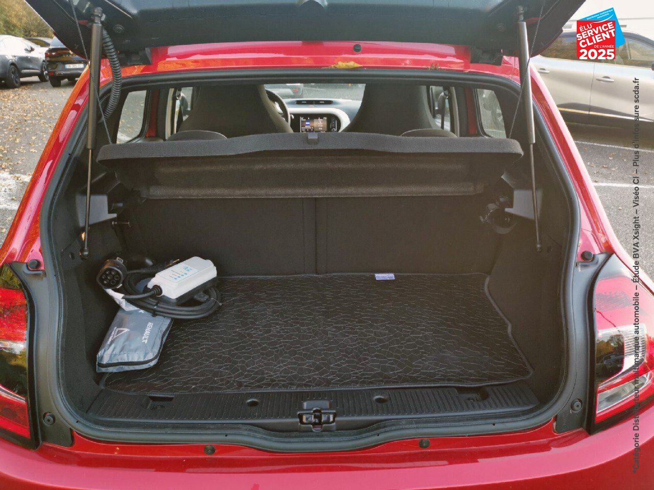 Véhicule d'occasion RENAULT TWINGO E-TECH ELECTRIC ZEN R80 ACHAT INTEGRAL - 21 chez Renault Saint-Louis
