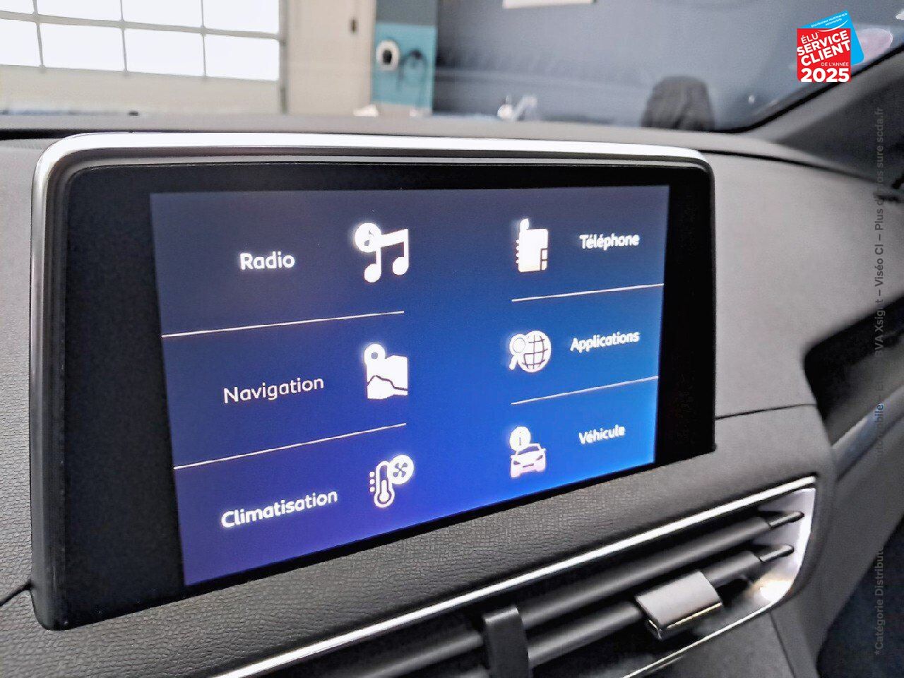 chez Peugeot Charleville