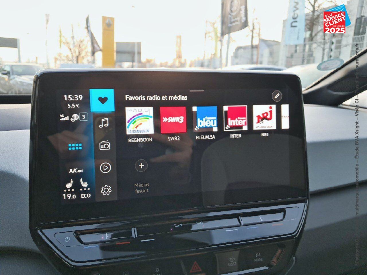 Véhicule d'occasion VOLKSWAGEN ID.3 145CH - 58 KWH FAMILY TPANO SIEGES CHAUF CAMERA chez Nissan Belfort