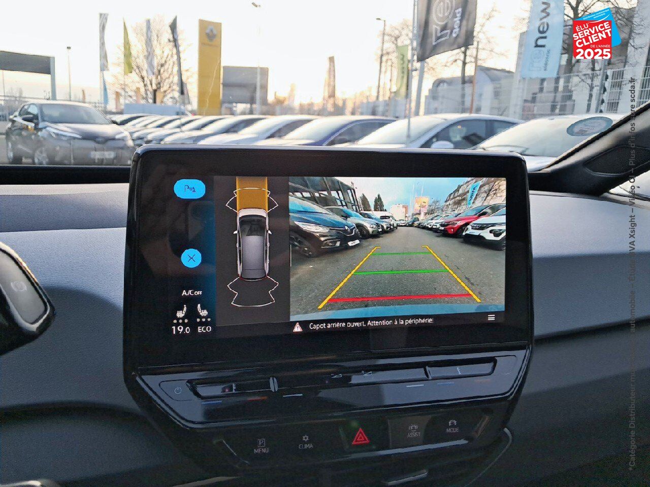 Véhicule d'occasion VOLKSWAGEN ID.3 145CH - 58 KWH FAMILY TPANO SIEGES CHAUF CAMERA chez Nissan Belfort