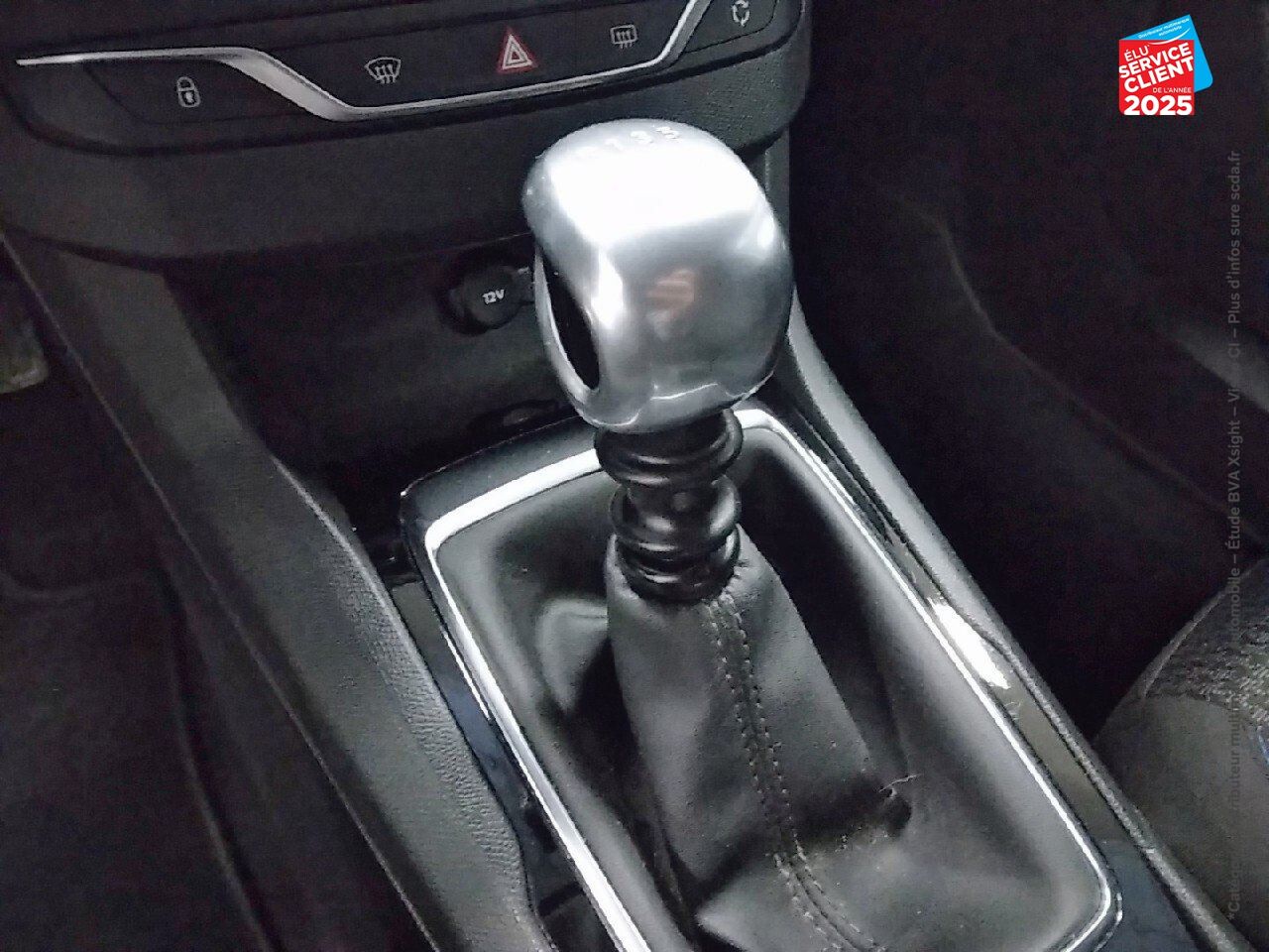 Véhicule d'occasion PEUGEOT 308 1.2 PURETECH 110CH E6.C SS STYLE 5CV chez Hyundai Chalons