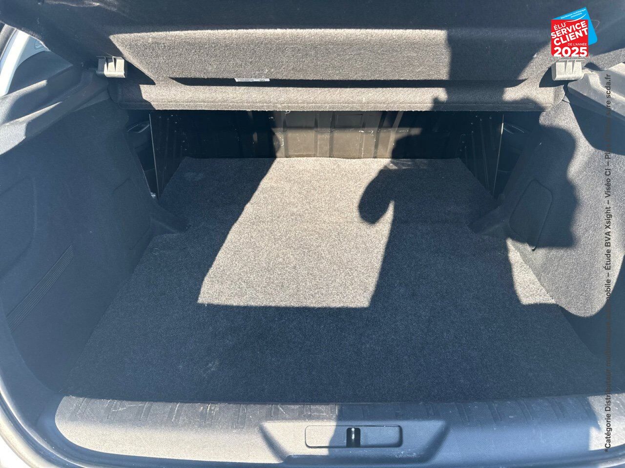 Véhicule d'occasion PEUGEOT 308 AFFAIRE 1.5 BLUEHDI 130CH SS PREMIUM PACK 7CV chez Hyundai Epernay
