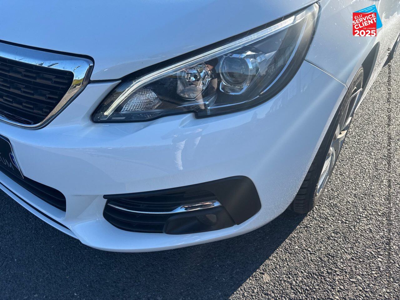 Véhicule d'occasion PEUGEOT 308 AFFAIRE 1.5 BLUEHDI 130CH SS PREMIUM PACK 7CV chez Hyundai Epernay