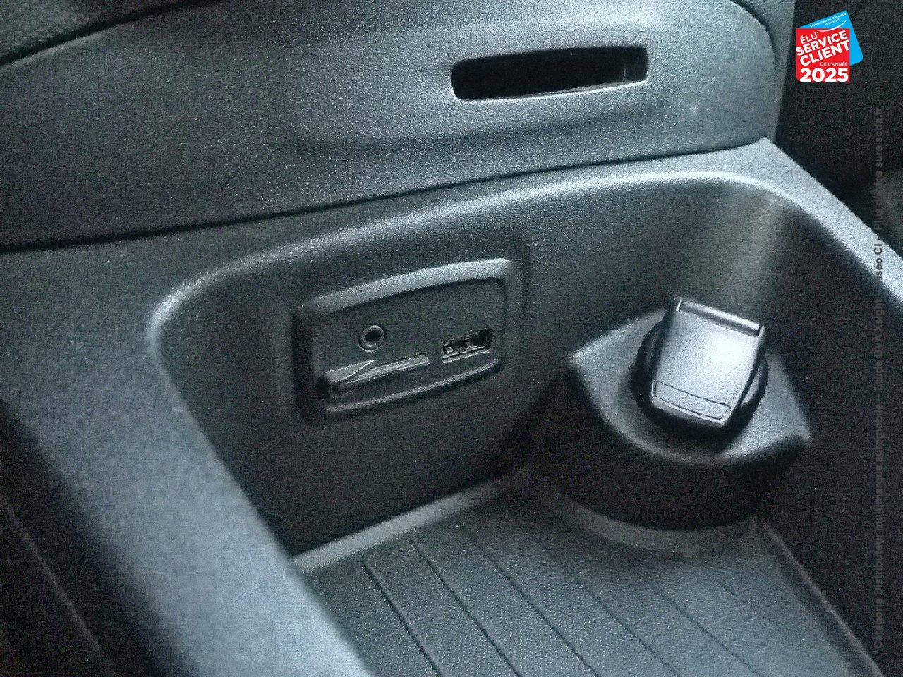 Véhicule d'occasion RENAULT ZOE BUSINESS CHARGE NORMALE R90 MY19 chez Renault Montbéliard