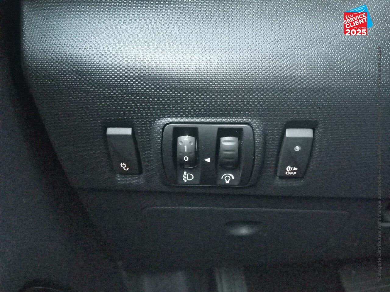 Véhicule d'occasion RENAULT ZOE BUSINESS CHARGE NORMALE R90 MY19 chez Renault Montbéliard