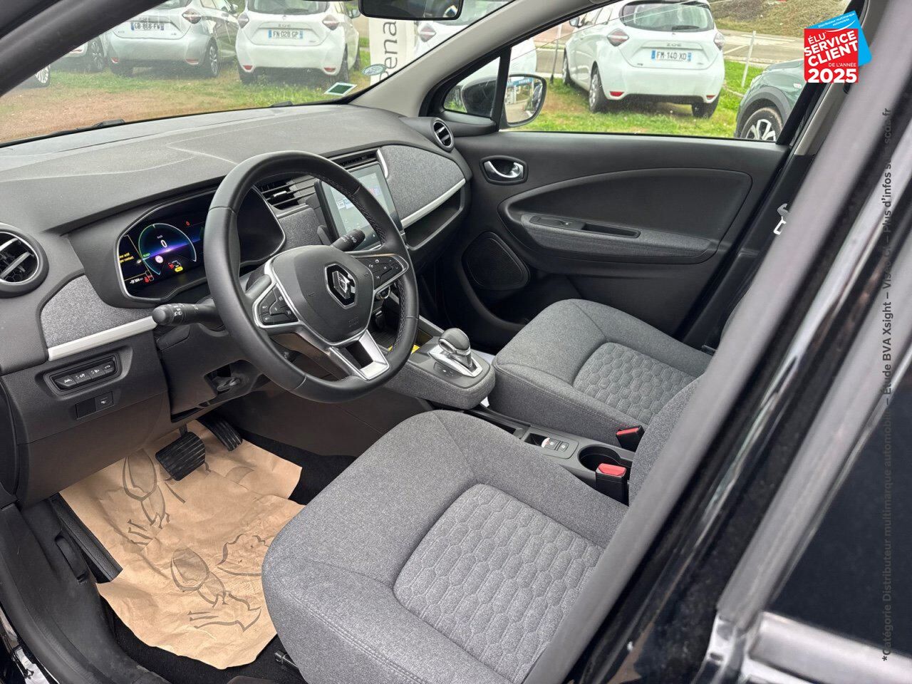 Véhicule d'occasion RENAULT ZOE E-TECH LIMITED CHARGE NORMALE R110 ACHAT INTEGRAL chez Renault Montbéliard