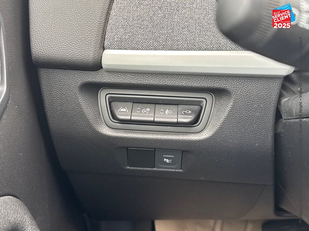 Véhicule d'occasion RENAULT ZOE E-TECH LIMITED CHARGE NORMALE R110 ACHAT INTEGRAL chez Renault Montbéliard