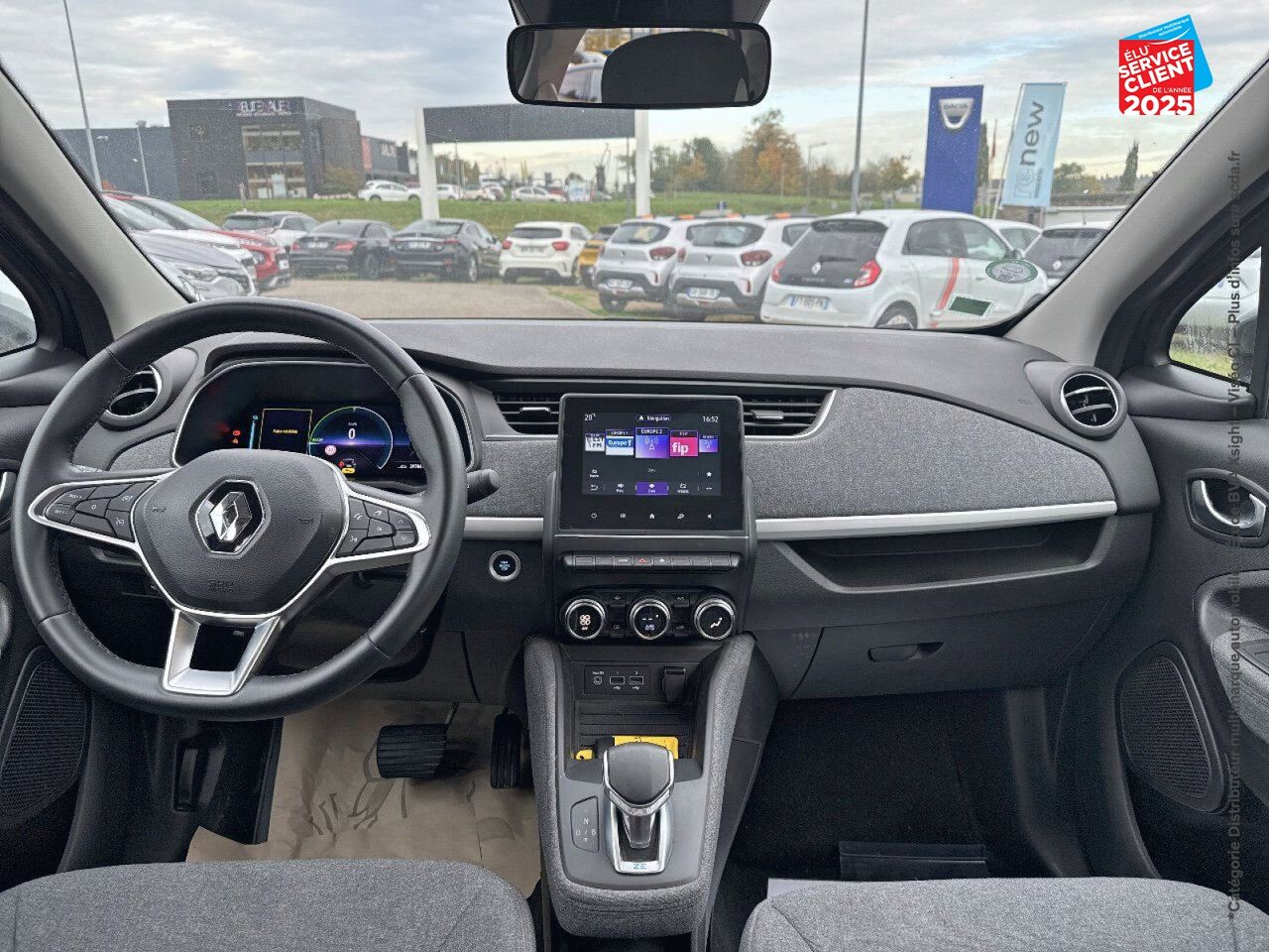 Véhicule d'occasion RENAULT ZOE E-TECH LIMITED CHARGE NORMALE R110 ACHAT INTEGRAL chez Renault Montbéliard