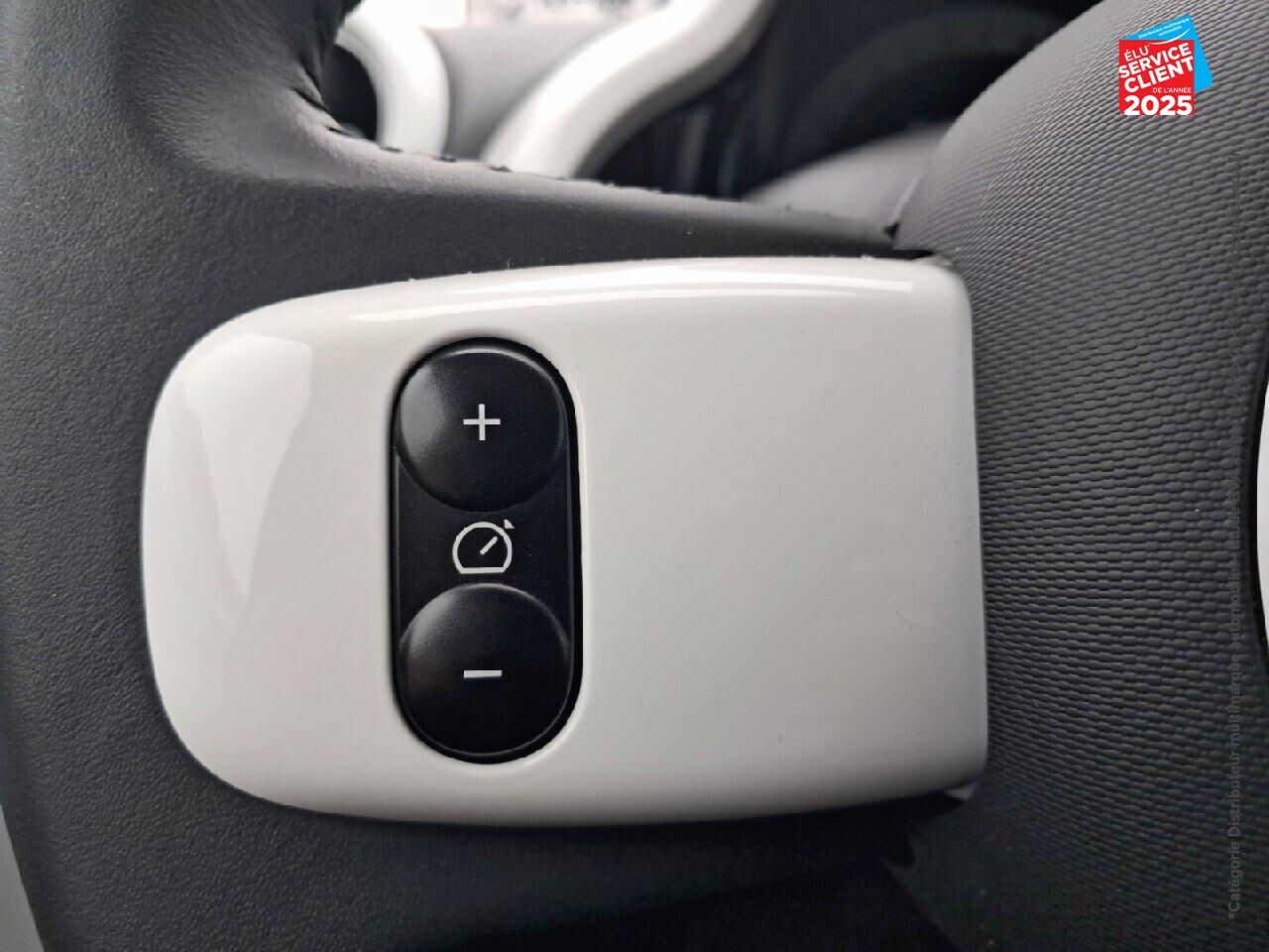 Véhicule d'occasion RENAULT TWINGO E-TECH ELECTRIC INTENS R80 ACHAT INTEGRAL - 21 GPS chez Renault Belfort