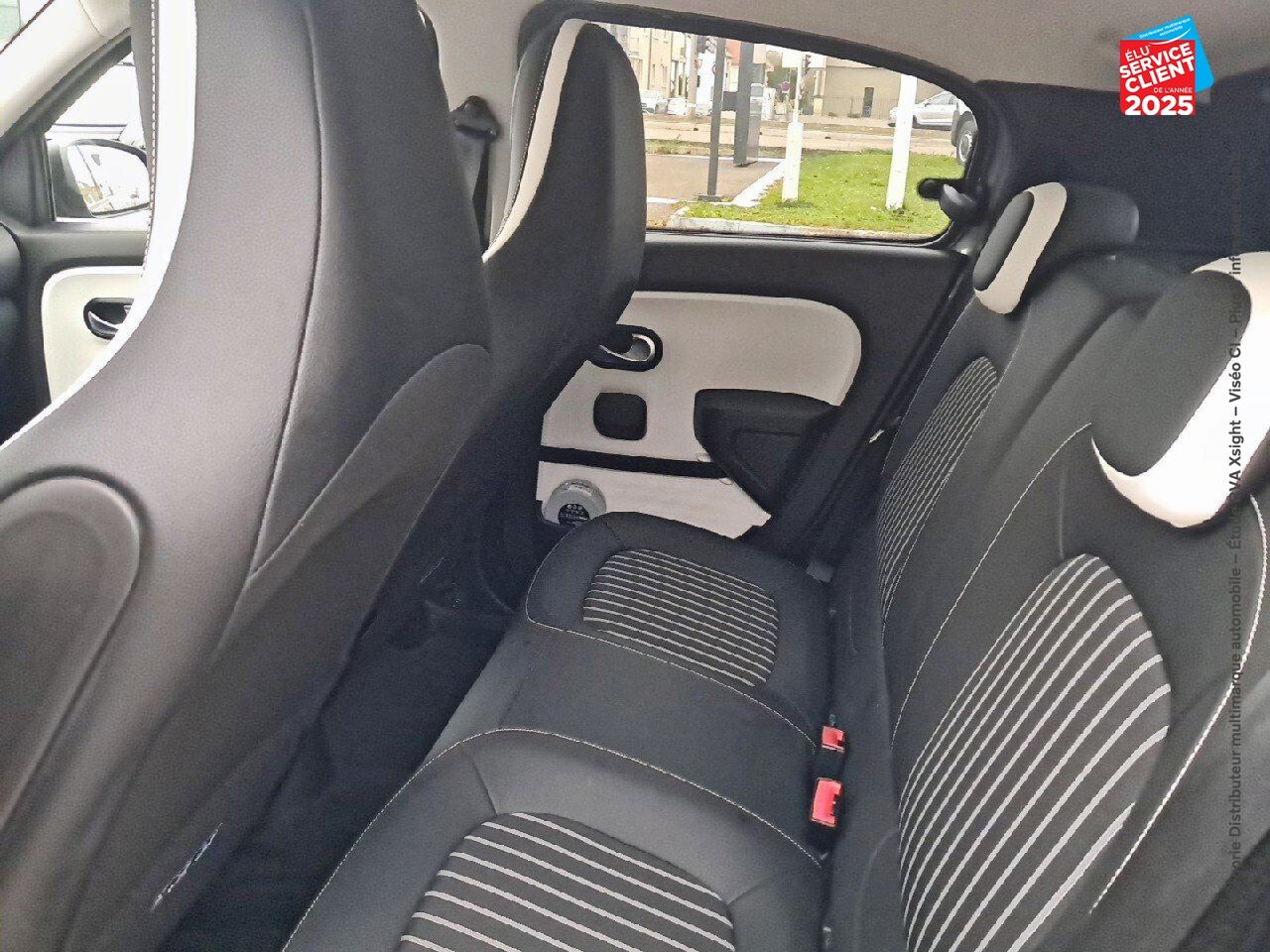 Véhicule d'occasion RENAULT TWINGO E-TECH ELECTRIC INTENS R80 ACHAT INTEGRAL - 21 GPS chez Renault Belfort