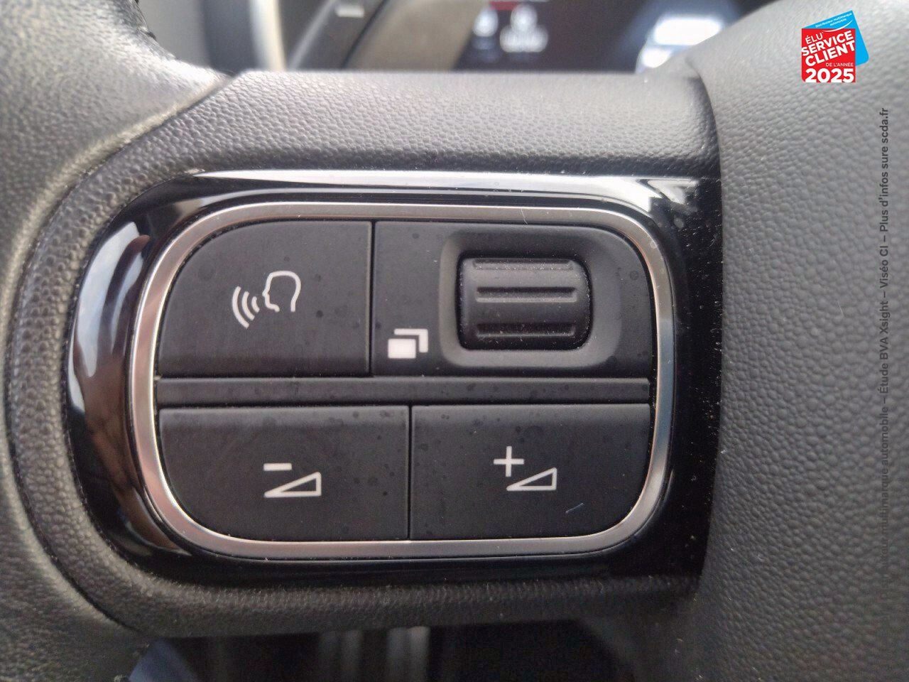 Véhicule d'occasion CITROEN C5 AIRCROSS PURETECH 180CH SS SHINE EAT8 chez Peugeot Sedan