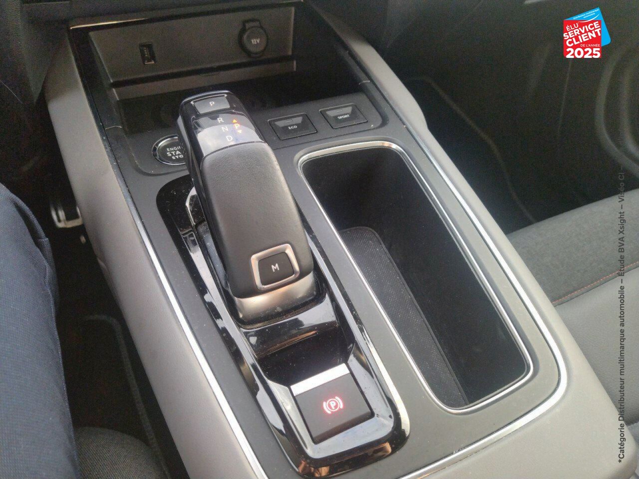 Véhicule d'occasion CITROEN C5 AIRCROSS PURETECH 180CH SS SHINE EAT8 chez Peugeot Sedan