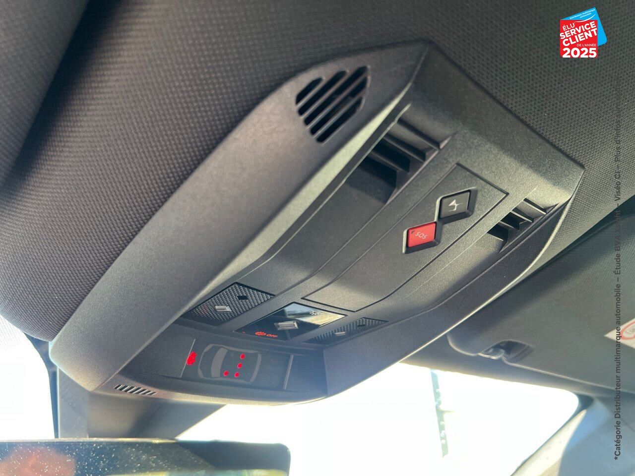 Véhicule d'occasion DS DS 7 CROSSBACK PURETECH 180CH PERFORMANCE LINE AUTOMATIQUE chez Nissan Haguenau