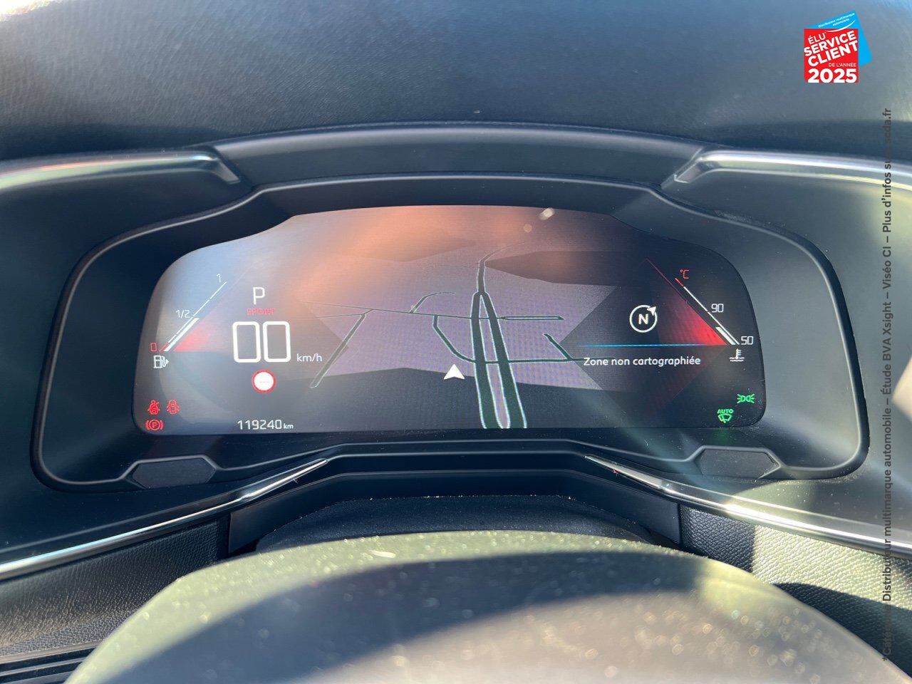 Véhicule d'occasion DS DS 7 CROSSBACK PURETECH 180CH PERFORMANCE LINE AUTOMATIQUE chez Nissan Haguenau