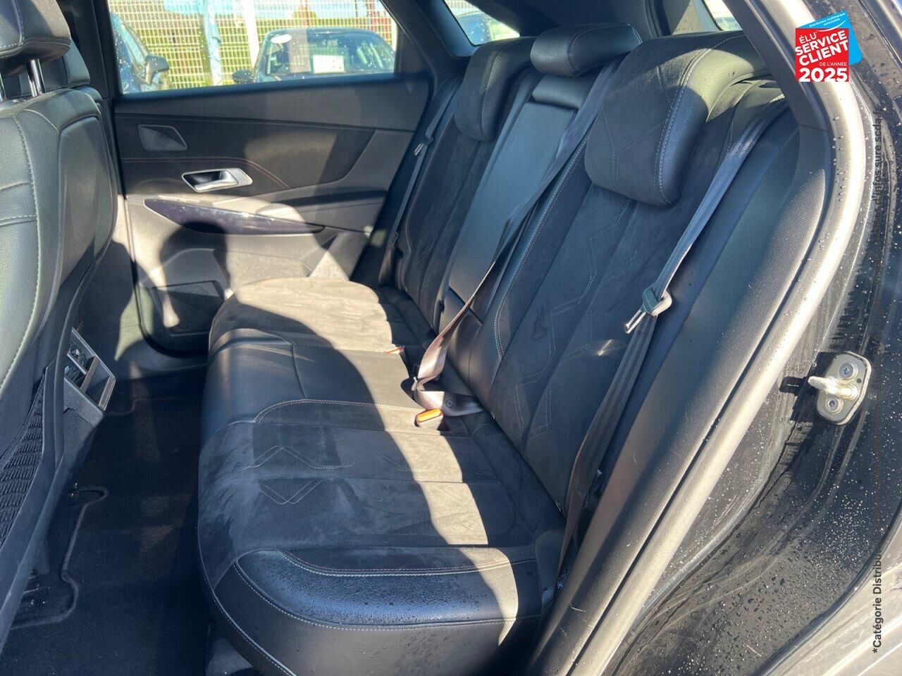 Véhicule d'occasion DS DS 7 CROSSBACK PURETECH 180CH PERFORMANCE LINE AUTOMATIQUE chez Nissan Haguenau