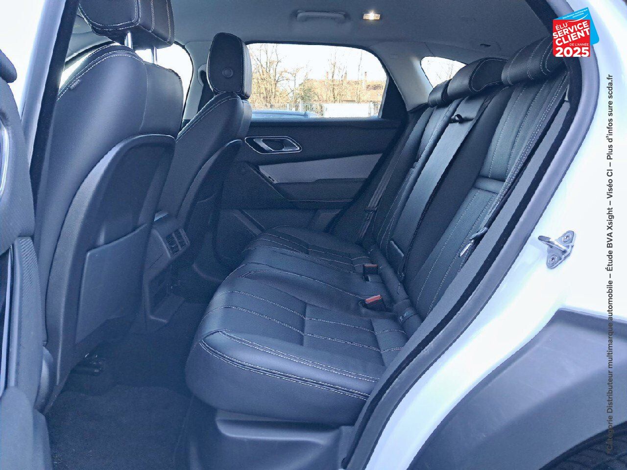 Véhicule d'occasion LAND-ROVER RANGE ROVER VELAR 2.0 P400E 404CH PHEV S AWD BVA AM23 SIEGES CHAUF/CUIR GPS CAMERA HUD MERIDIAN chez Land Rover Strasbourg